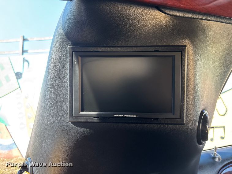 image for item DU0396 2007 Lincoln  Town Car limousine