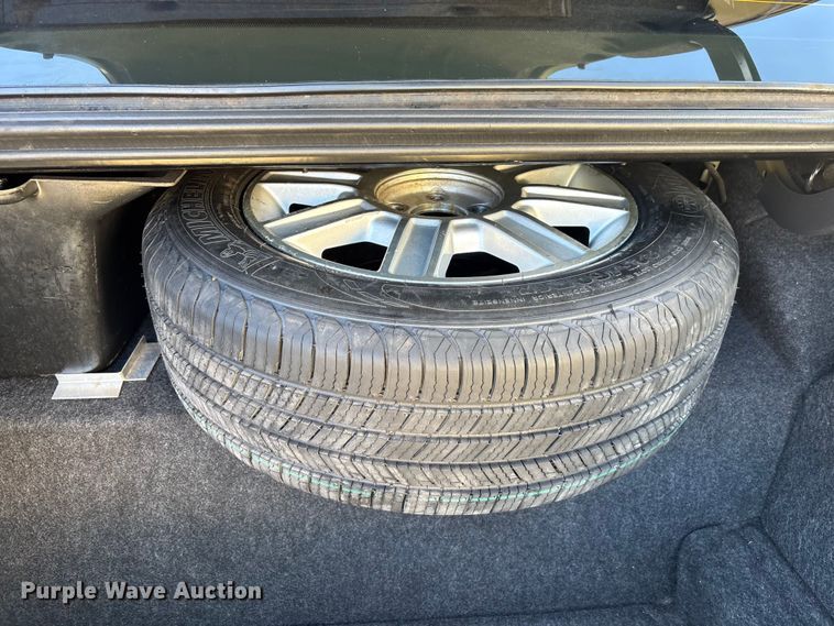 image for item DU0396 2007 Lincoln  Town Car limousine