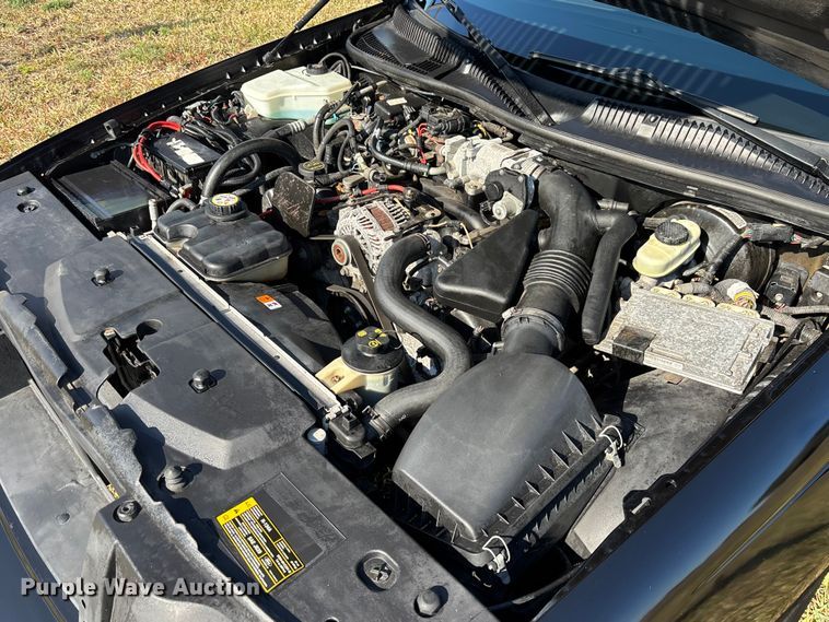 image for item DU0396 2007 Lincoln  Town Car limousine