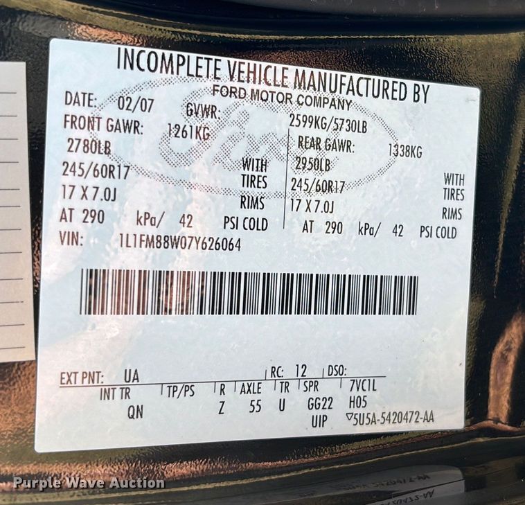 image for item DU0396 2007 Lincoln  Town Car limousine