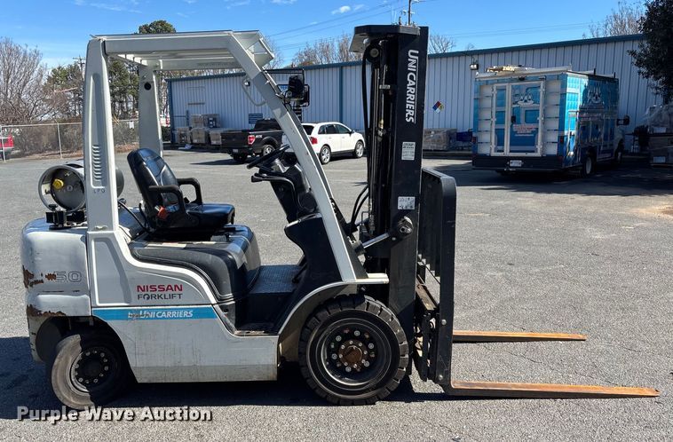 image for item DU0399 2015 Nissan PF50 forklift