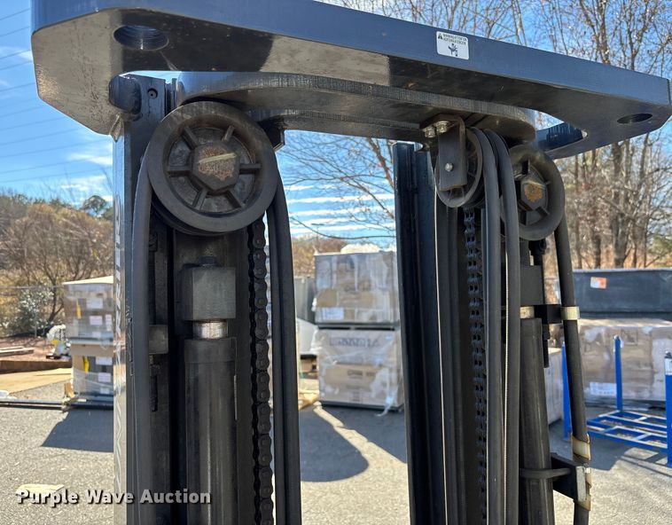 image for item DU0399 2015 Nissan PF50 forklift