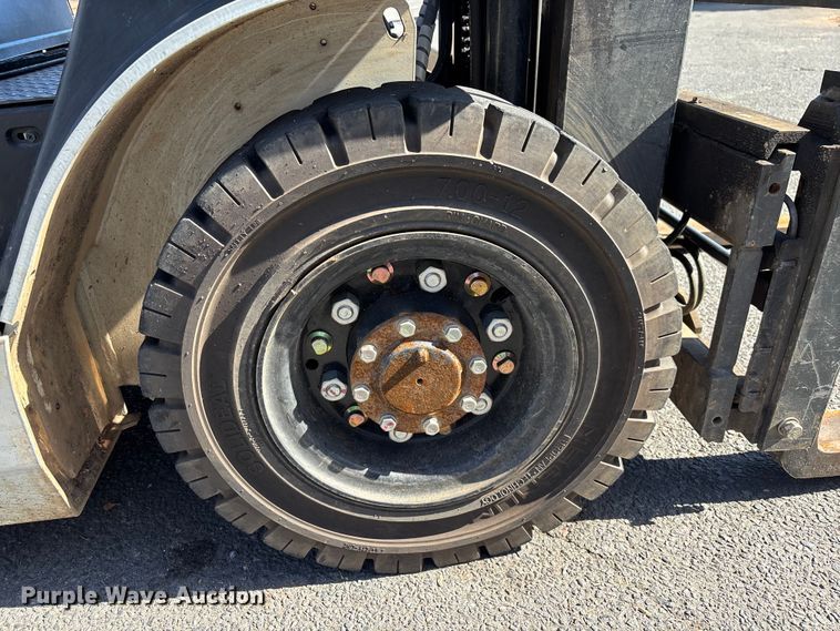 image for item DU0399 2015 Nissan PF50 forklift