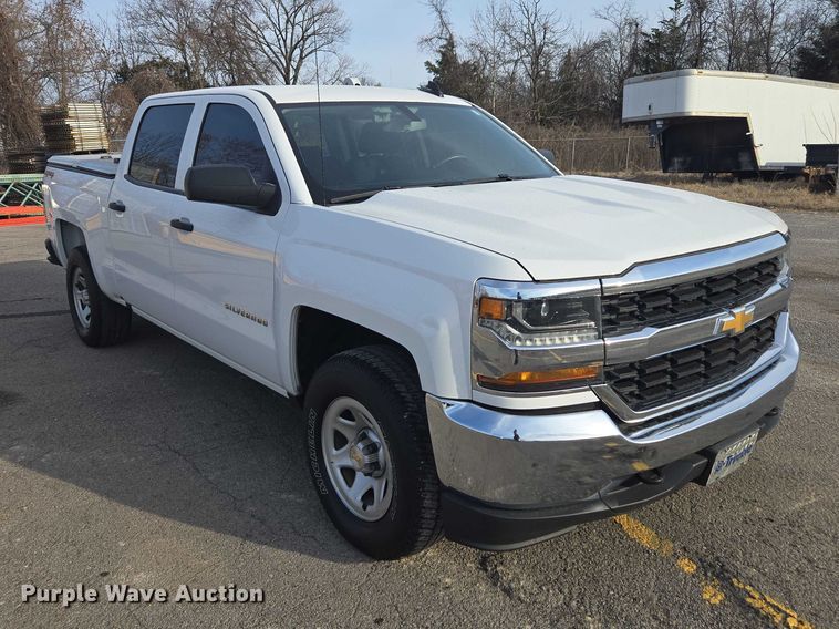 image for item DU2733 2018 Chevrolet Silverado 1500 Crew Cab pickup truck