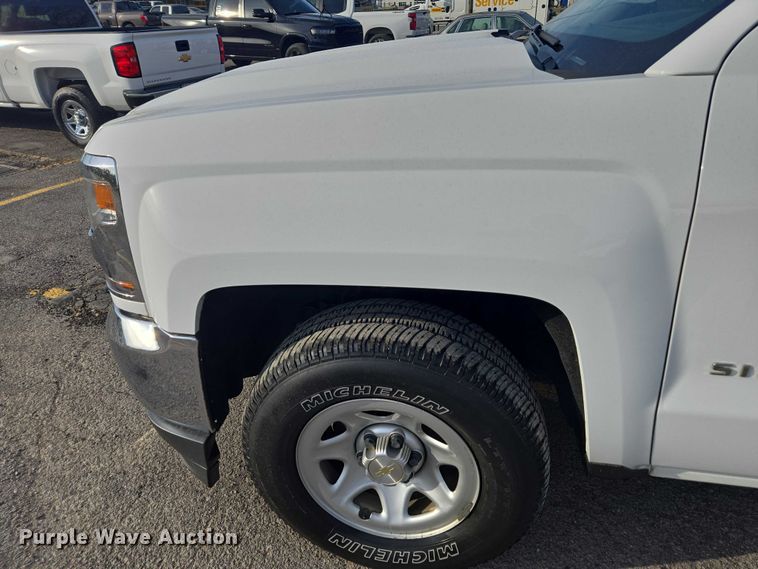 image for item DU2733 2018 Chevrolet Silverado 1500 Crew Cab pickup truck