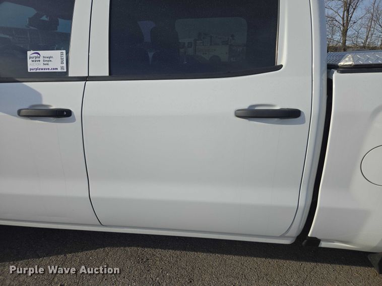 image for item DU2733 2018 Chevrolet Silverado 1500 Crew Cab pickup truck