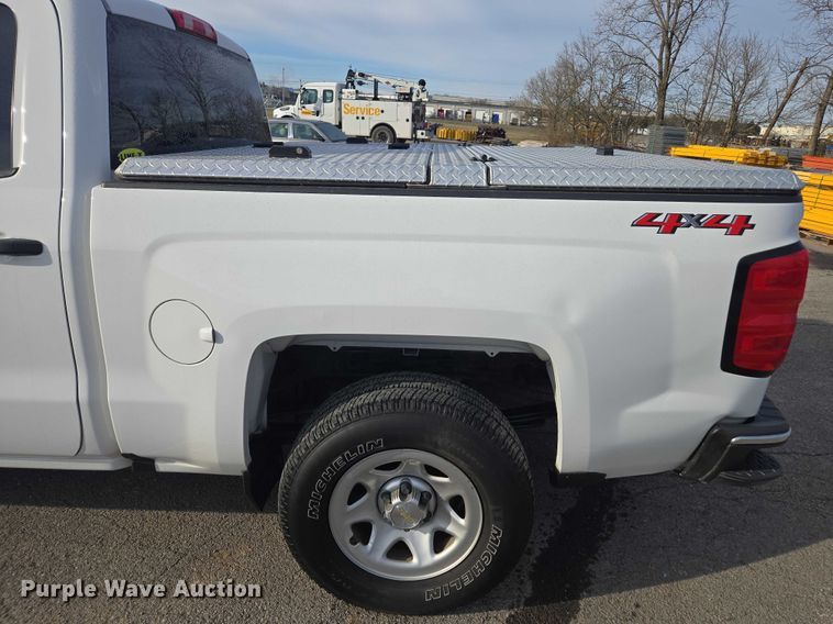 image for item DU2733 2018 Chevrolet Silverado 1500 Crew Cab pickup truck