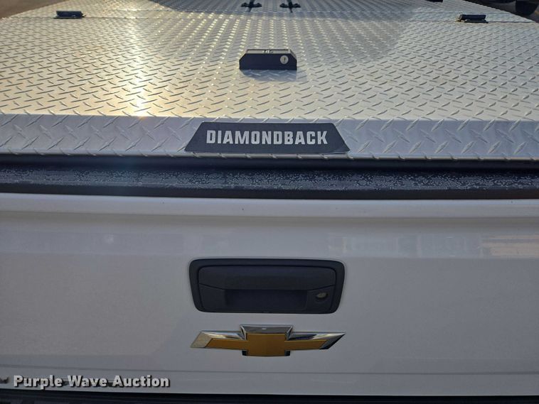 image for item DU2733 2018 Chevrolet Silverado 1500 Crew Cab pickup truck