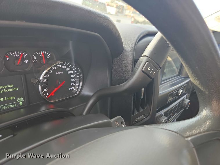 image for item DU2733 2018 Chevrolet Silverado 1500 Crew Cab pickup truck