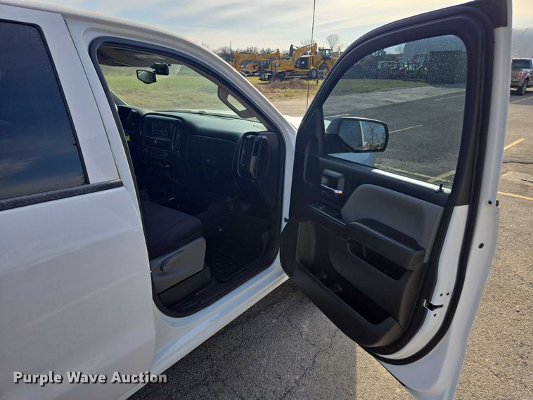 image for item DU2733 2018 Chevrolet Silverado 1500 Crew Cab pickup truck