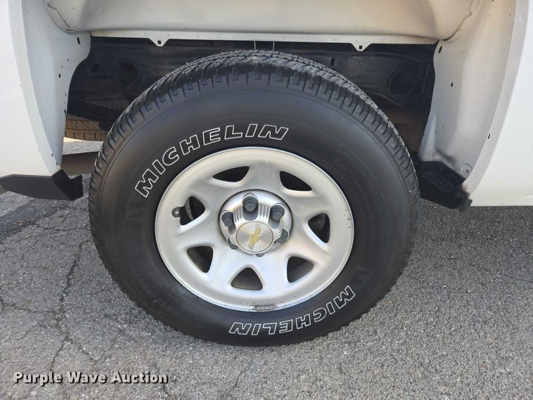 image for item DU2733 2018 Chevrolet Silverado 1500 Crew Cab pickup truck