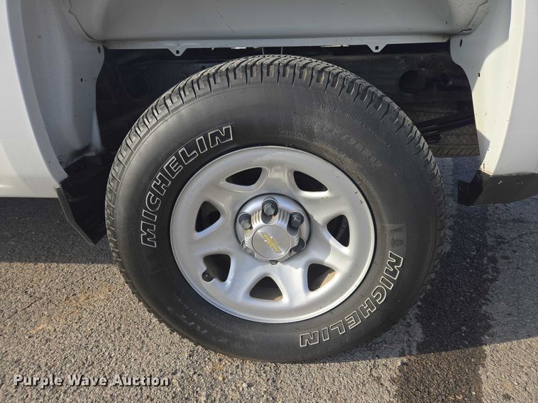 image for item DU2733 2018 Chevrolet Silverado 1500 Crew Cab pickup truck