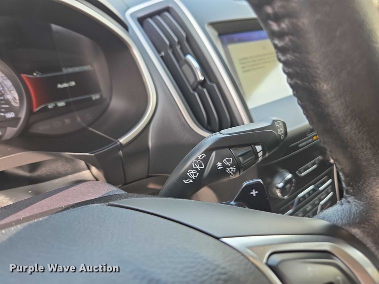 image for item DU2735 2019 Ford Edge SUV