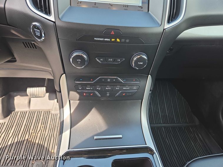 image for item DU2735 2019 Ford Edge SUV