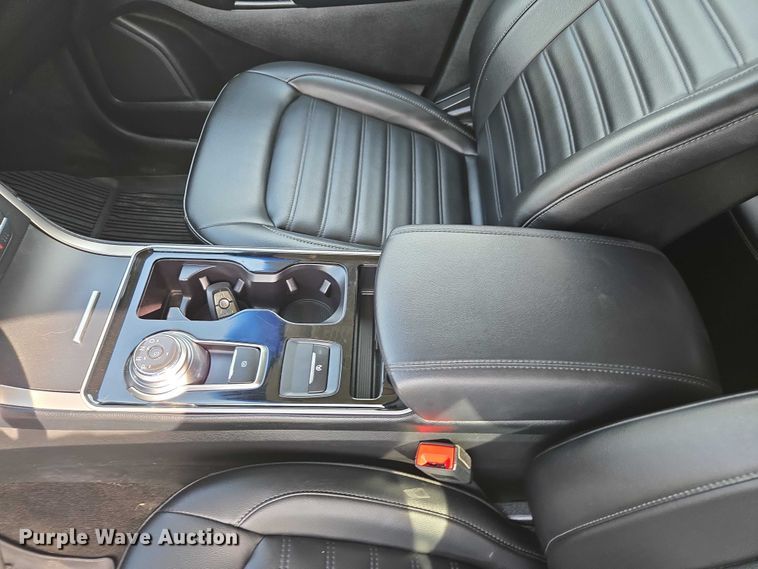 image for item DU2735 2019 Ford Edge SUV