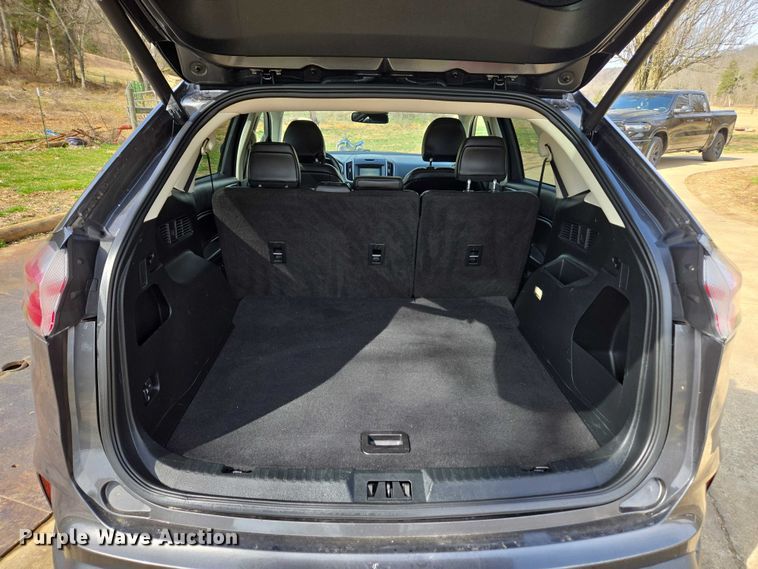 image for item DU2735 2019 Ford Edge SUV