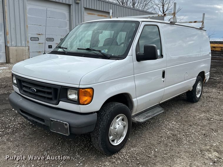 image for item DV0796 2007 Ford E150 van