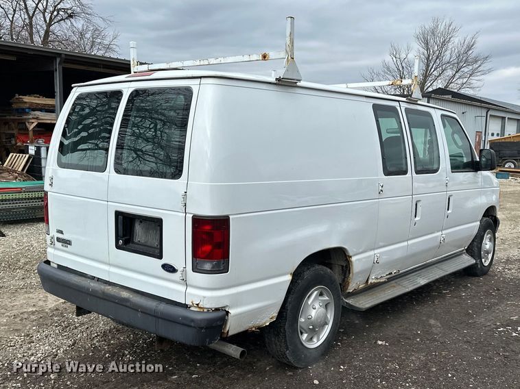 image for item DV0796 2007 Ford E150 van