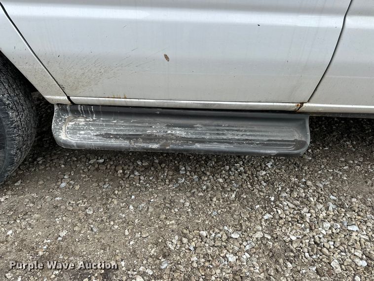 image for item DV0796 2007 Ford E150 van
