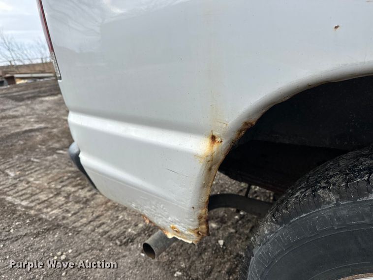 image for item DV0796 2007 Ford E150 van