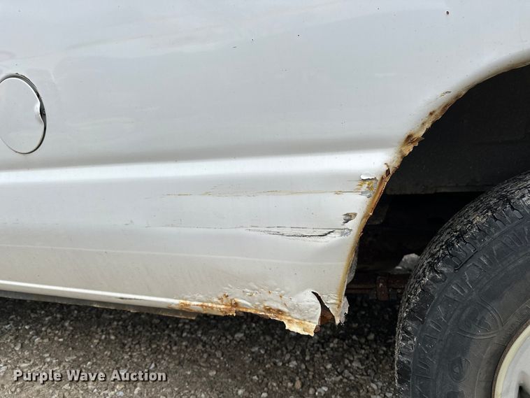image for item DV0796 2007 Ford E150 van