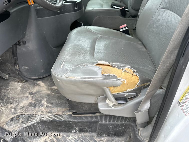 image for item DV0796 2007 Ford E150 van