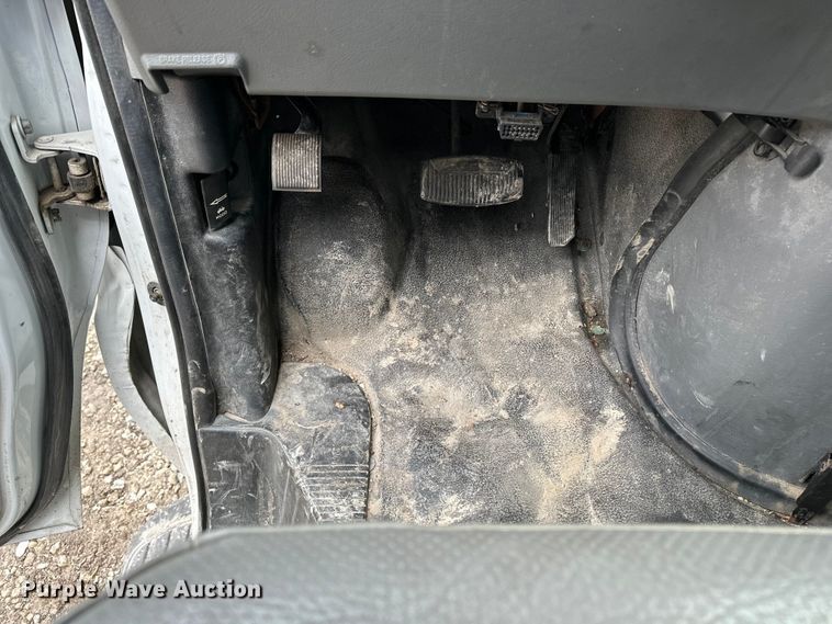 image for item DV0796 2007 Ford E150 van