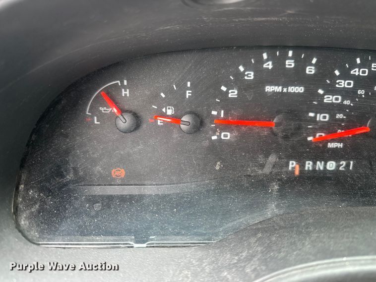 image for item DV0796 2007 Ford E150 van