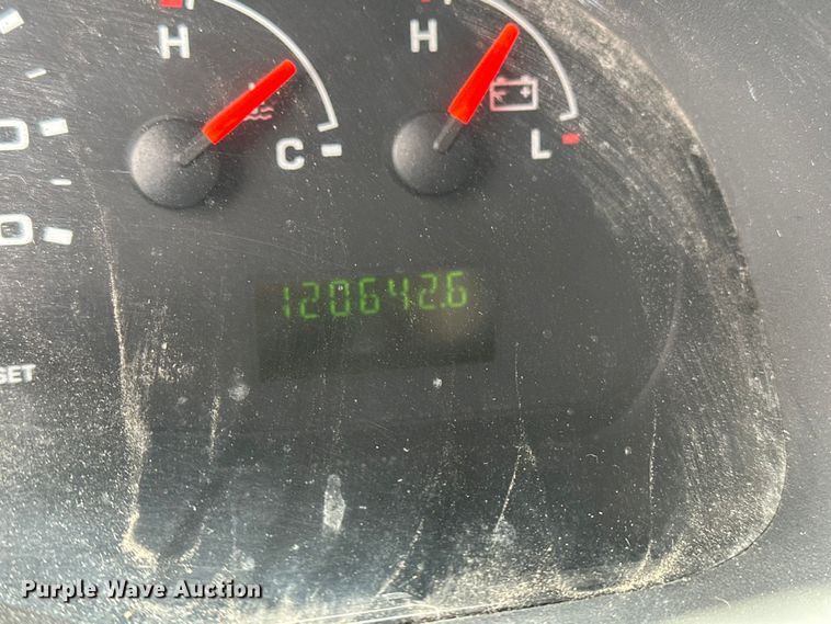 image for item DV0796 2007 Ford E150 van