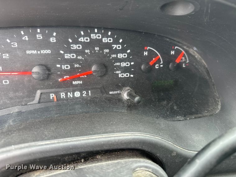 image for item DV0796 2007 Ford E150 van