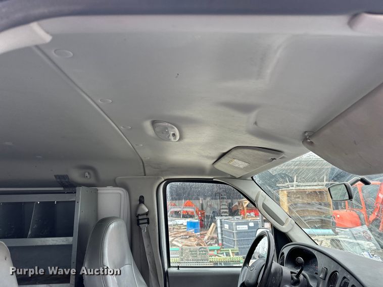image for item DV0796 2007 Ford E150 van