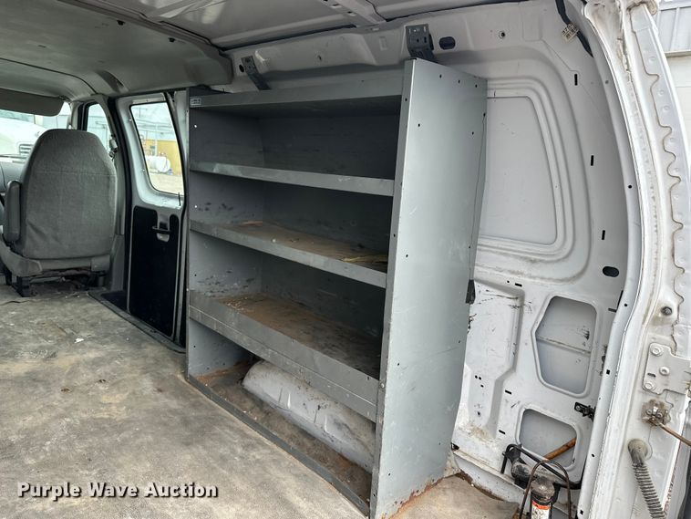 image for item DV0796 2007 Ford E150 van