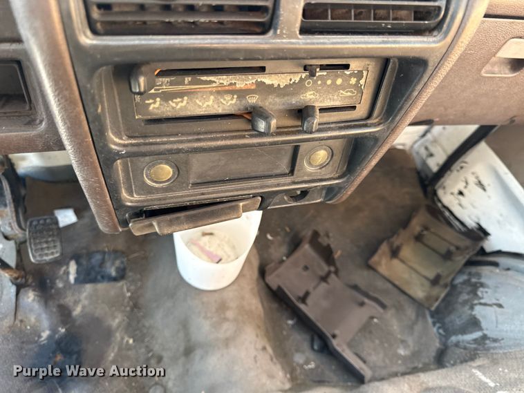 image for item DY8437 1996 Datsuo mini truck