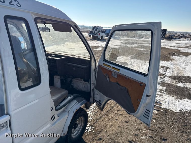 image for item DY8437 1996 Datsuo mini truck