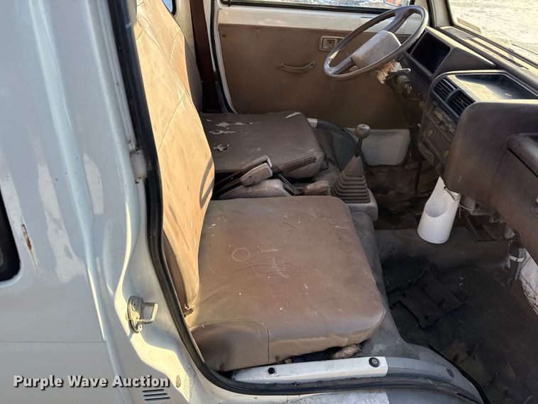 image for item DY8437 1996 Datsuo mini truck