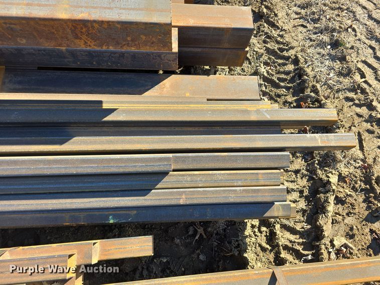 image for item DZ3909 (32) pieces of tubing