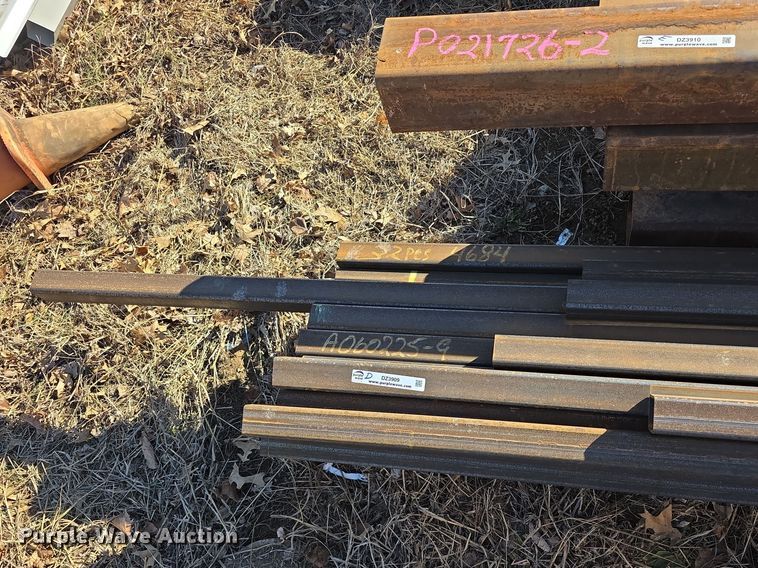 image for item DZ3909 (32) pieces of tubing