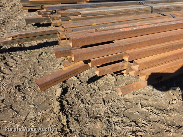 image for item DZ3919 Approximately 72 pieces of tubing