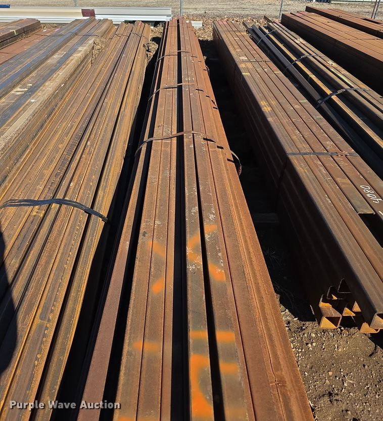 image for item DZ3919 Approximately 72 pieces of tubing