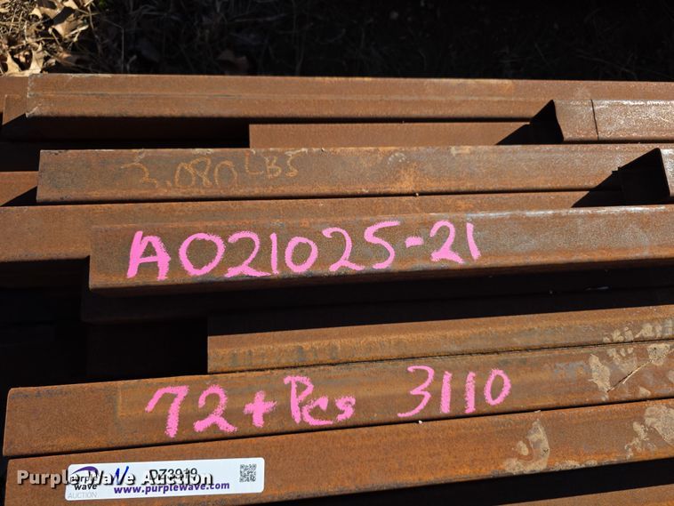 image for item DZ3919 Approximately 72 pieces of tubing