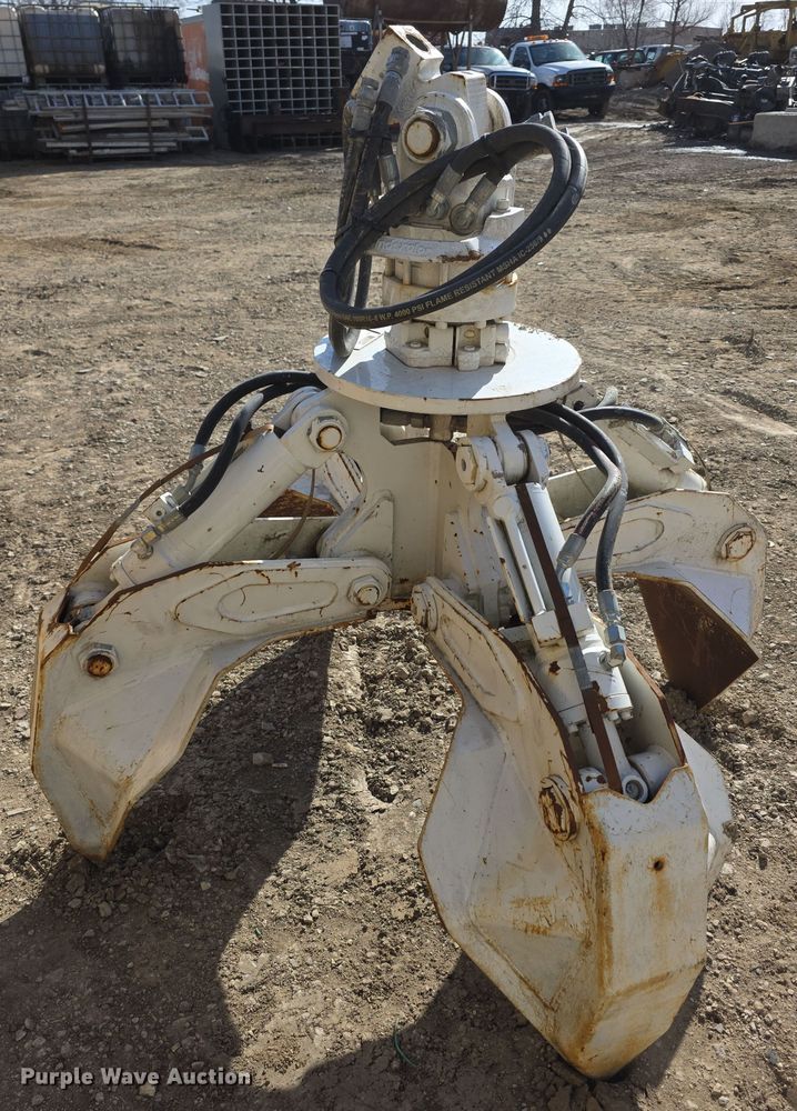 image for item DZ3942 Builtrite scrap grapple