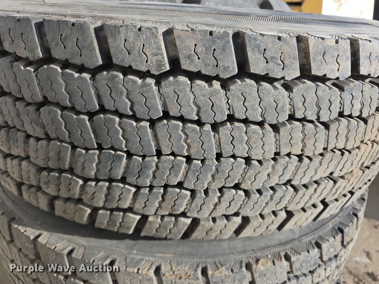 image for item DZ3943 (4) Continental 265/70R19.5 tires and wheels