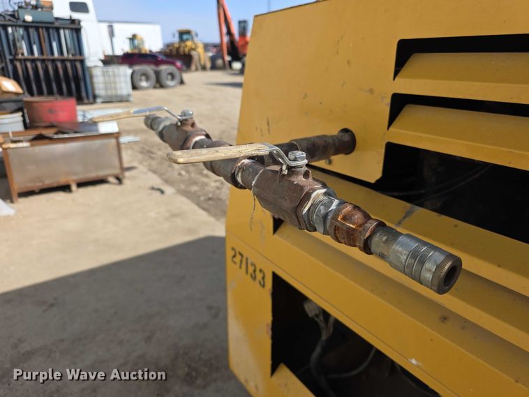 image for item DZ3944 Sullivan-Palatek D185Q air compressor