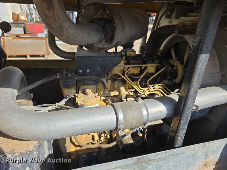 image for item DZ3944 Sullivan-Palatek D185Q air compressor