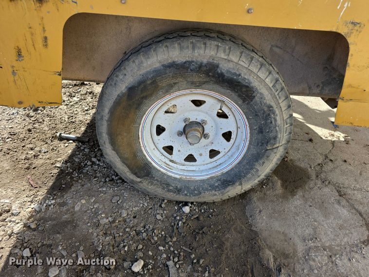 image for item DZ3944 Sullivan-Palatek D185Q air compressor