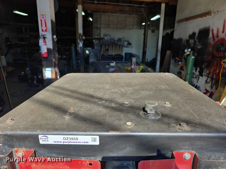 image for item DZ3958 Coats 5000 tire machine