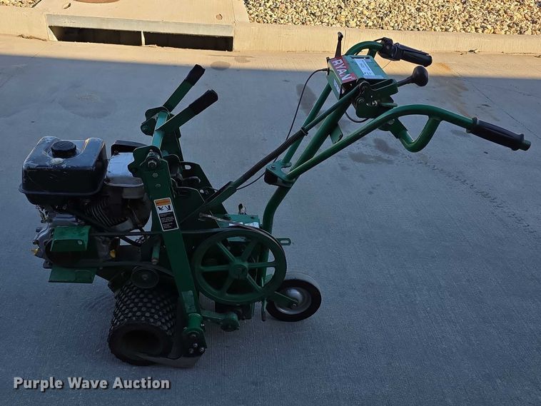 image for item DZ3960 2001 Ryan Jr sod cutter