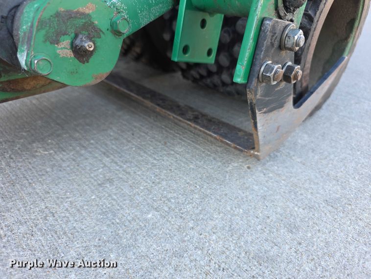 image for item DZ3960 2001 Ryan Jr sod cutter