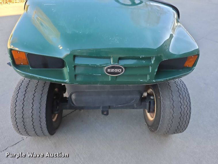 image for item DZ3961 2004 EZ GO  MPT 1200 golf cart