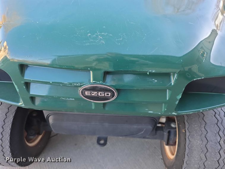 image for item DZ3961 2004 EZ GO  MPT 1200 golf cart